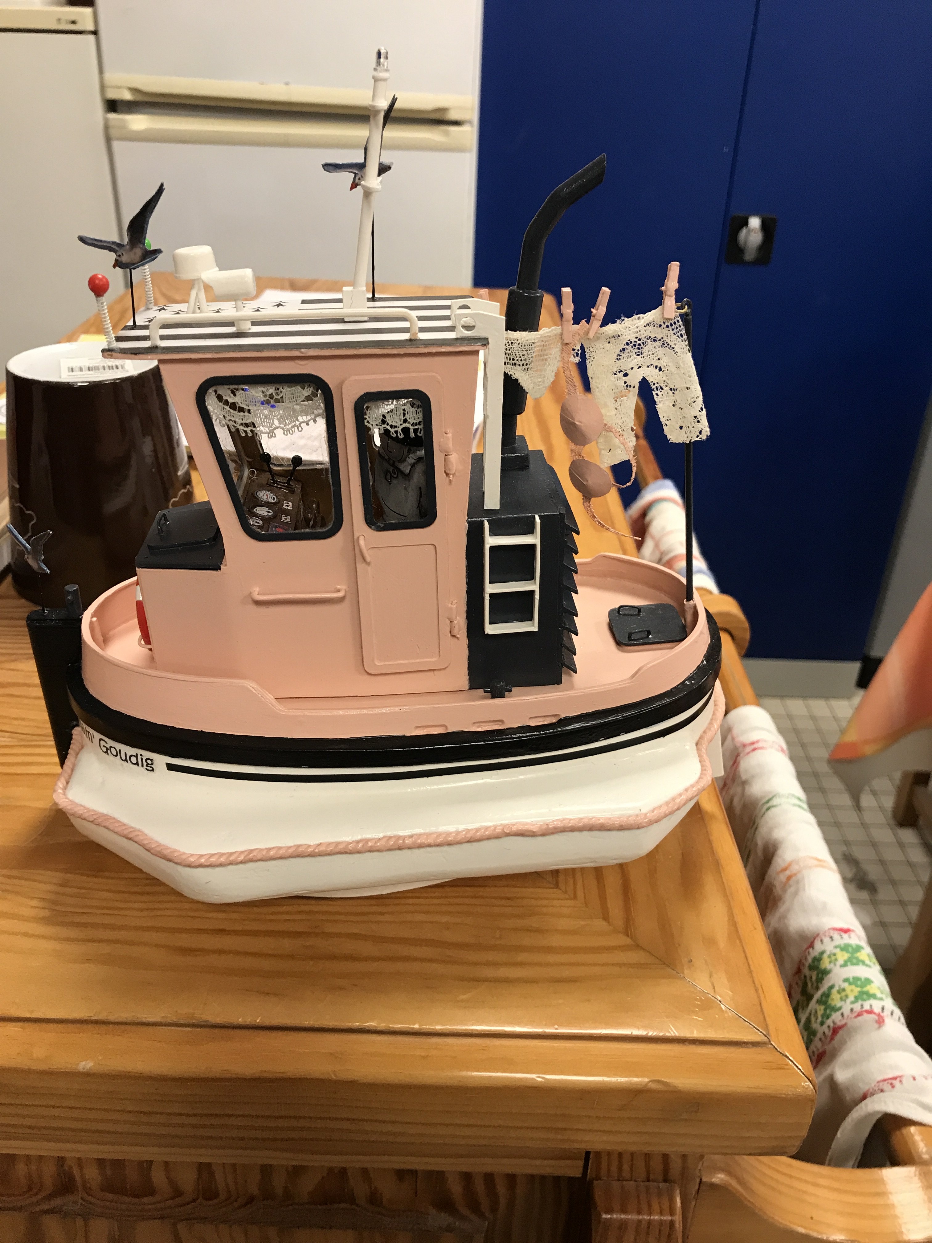 mini tug q1